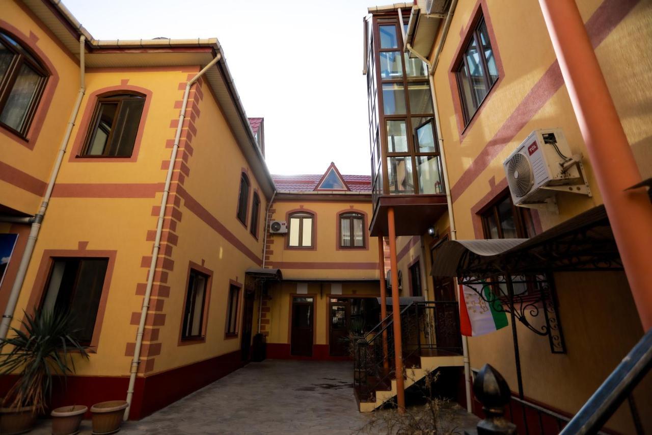 Ali Hostel Dushanbe Bagian luar foto